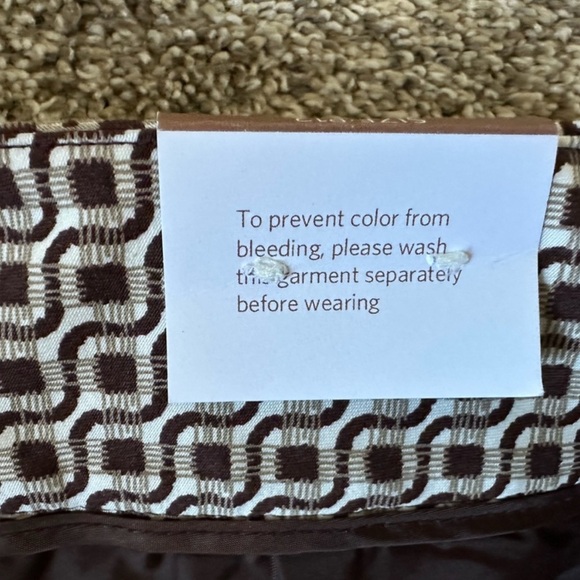 Coldwater Creek Sateen Honeycomb Cropped pants size 12P new with tag - Picture 3 of 8